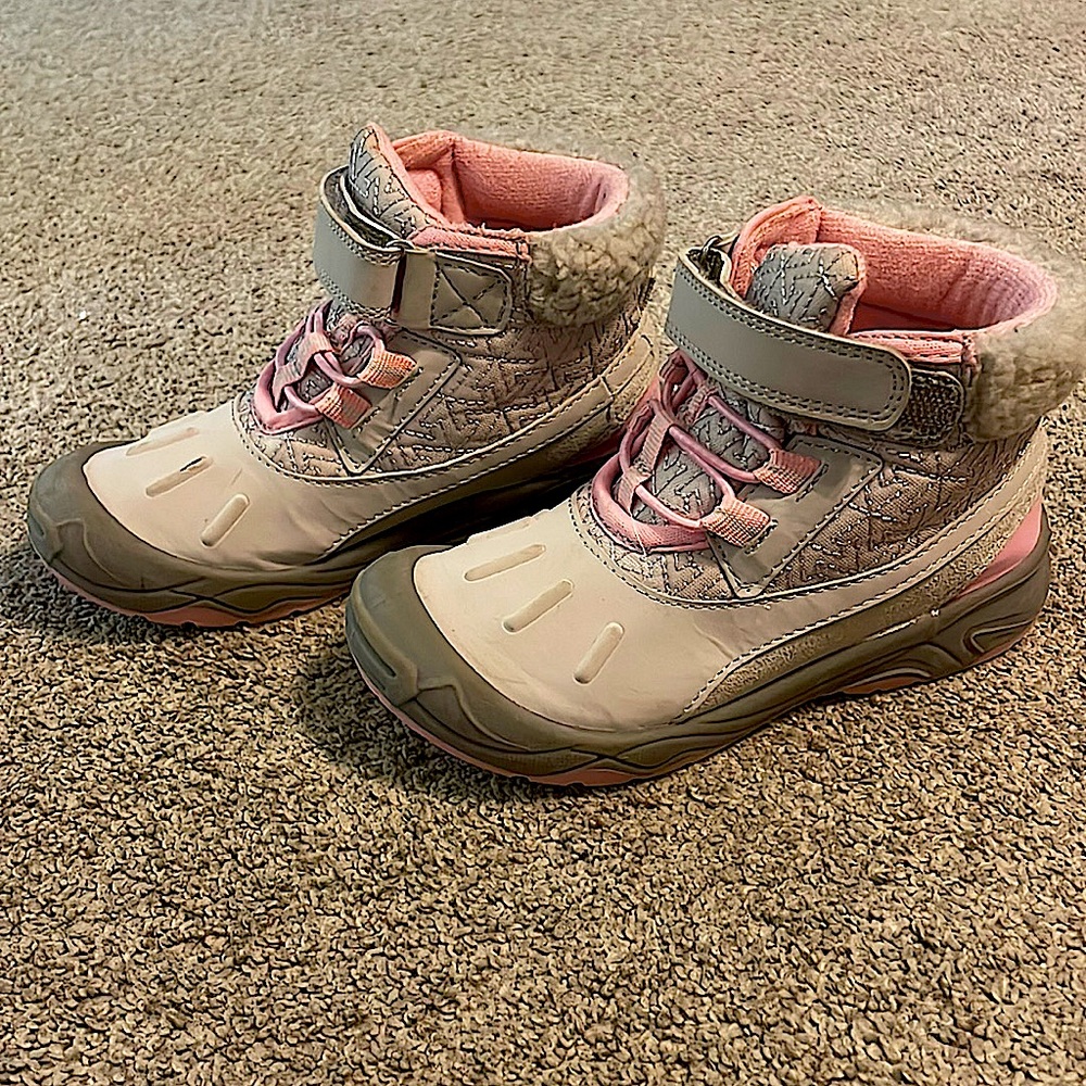 Stride Rite 360 Pink/Gray Snow Boots Toddler Size 10